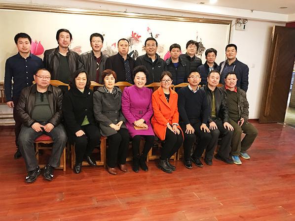 聯(lián)合無錫正大公司舉辦的行業(yè)技術(shù)交流會合影