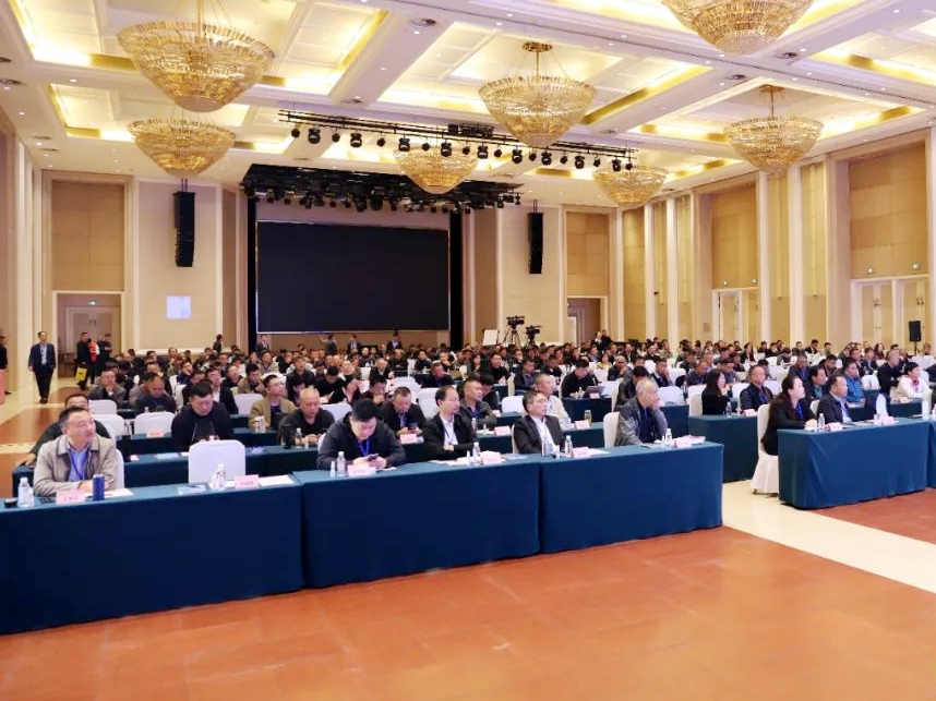 中農(nóng)飼料添加劑攜特色蛋雞產(chǎn)品亮相第14屆青年雞大會